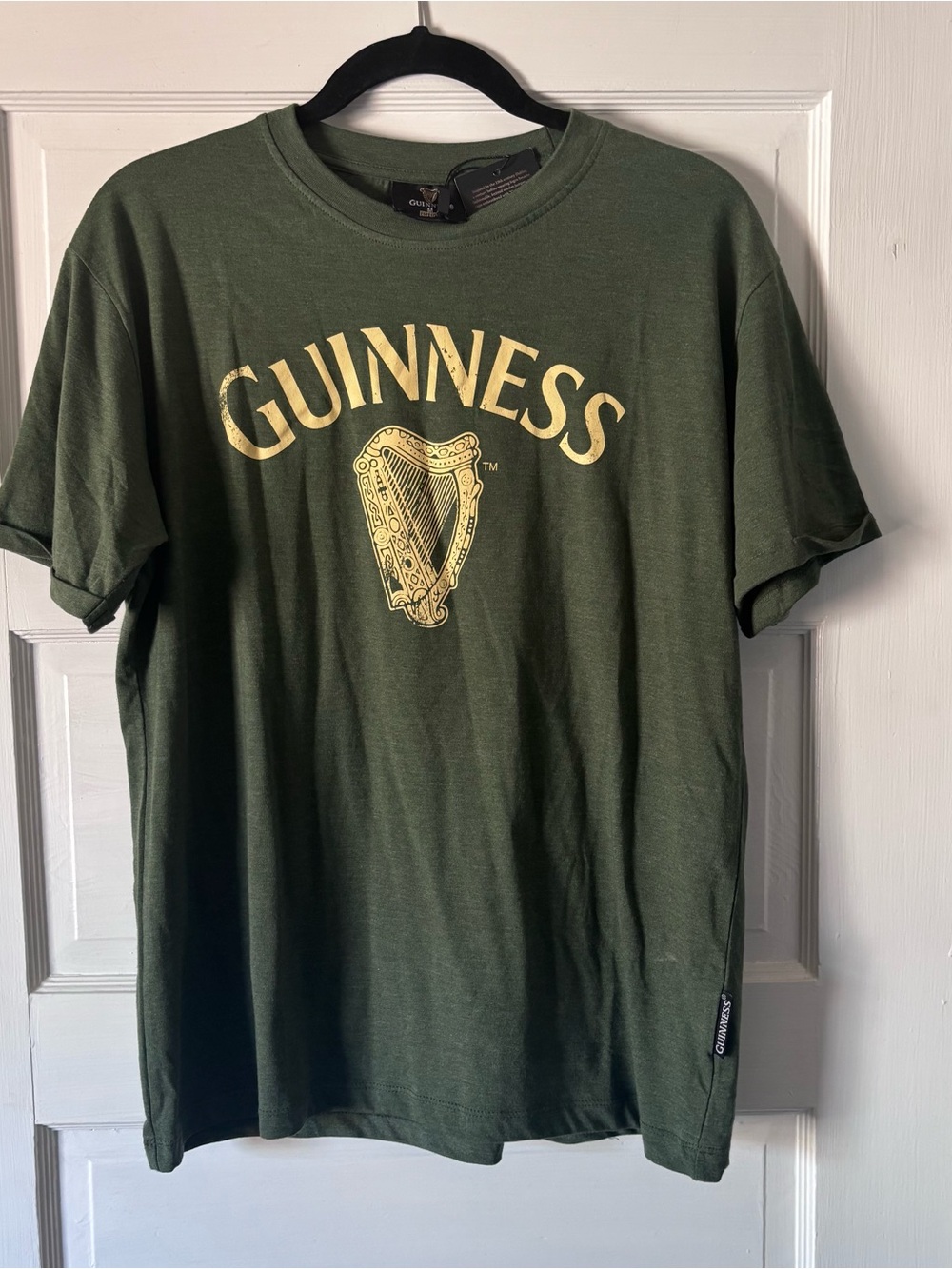 NWT Guinness Soft Short Sleeve Tee with Gold Harp Graphic